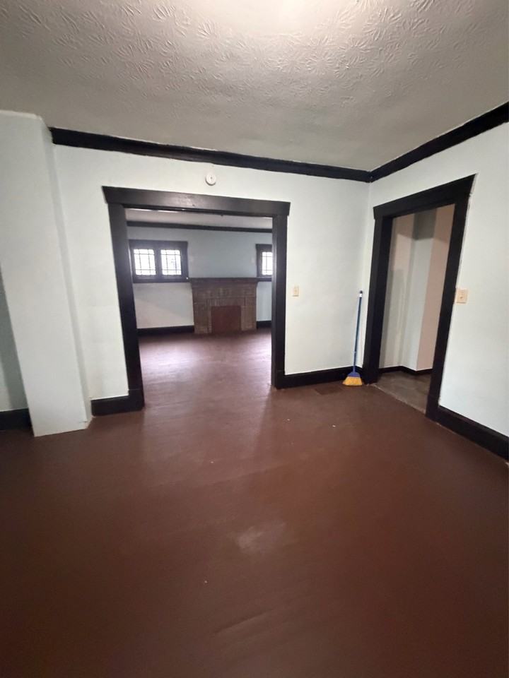 111 N Brockway Ave #HOME - Photo 7 of 10
