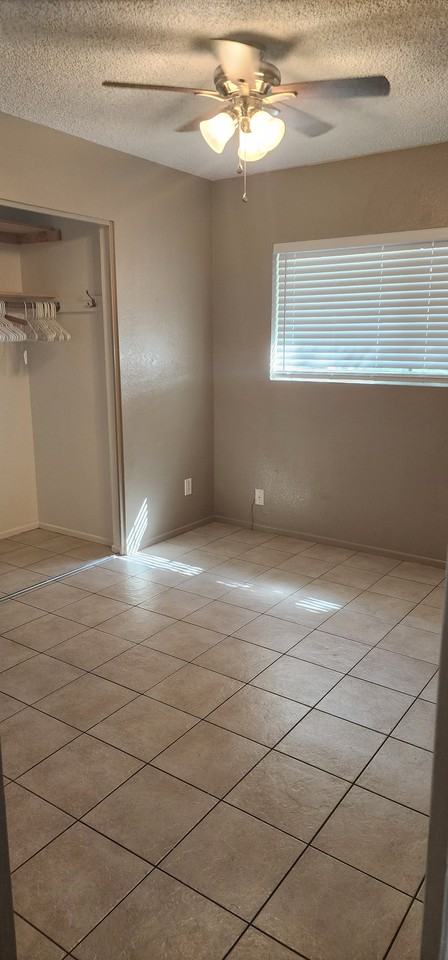 551 N Jackson St #1 - Photo 5 of 19