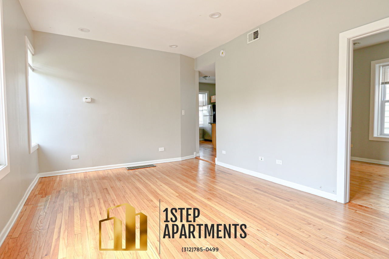 1350 N Keeler Ave - Photo 4 of 7