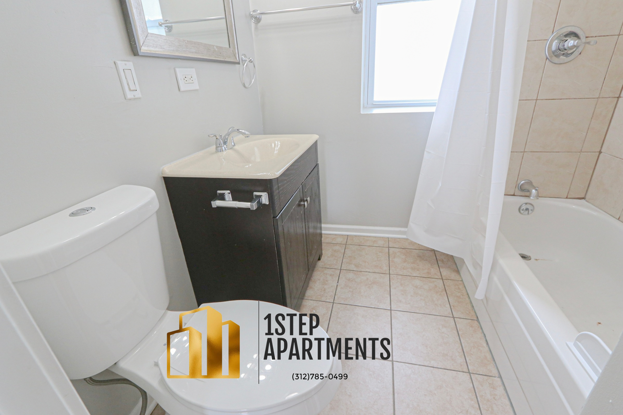 1350 N Keeler Ave - Photo 6 of 7