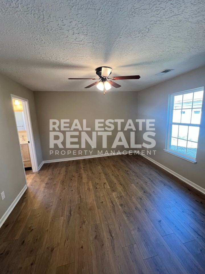 802 Raley St #1 - Photo 7 of 9
