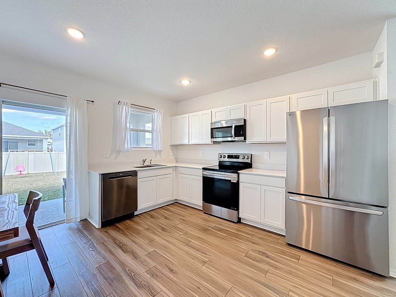 13126 Cedar Elm Ln #1 - Photo 5 of 17