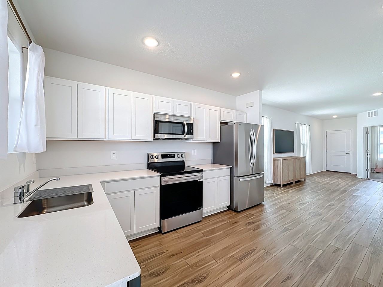 13126 Cedar Elm Ln #1 - Photo 6 of 17