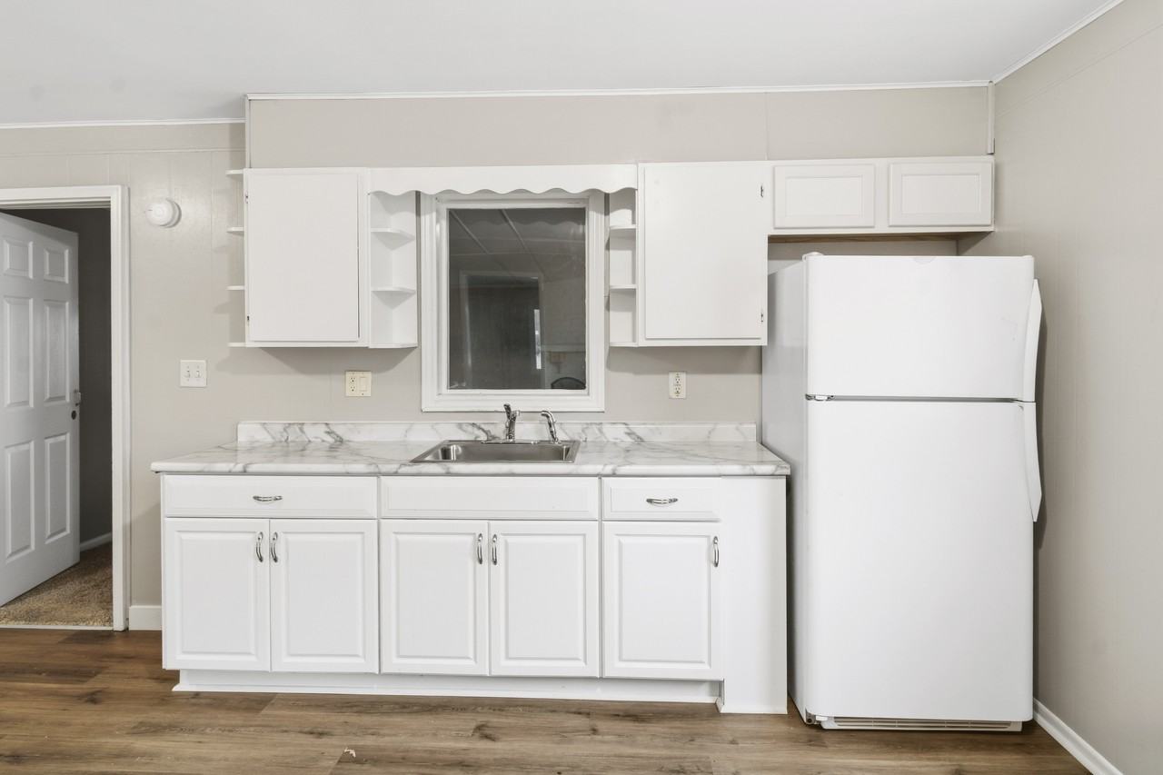 2012 Joanne Ln #1 - Photo 4 of 24