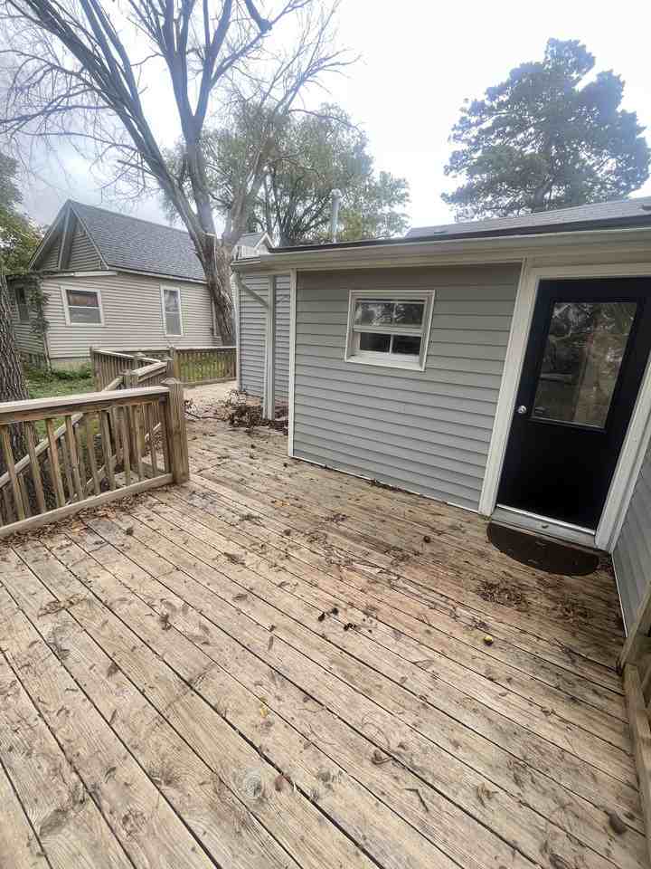 422 S Mulberry St #1 - Photo 2 of 10