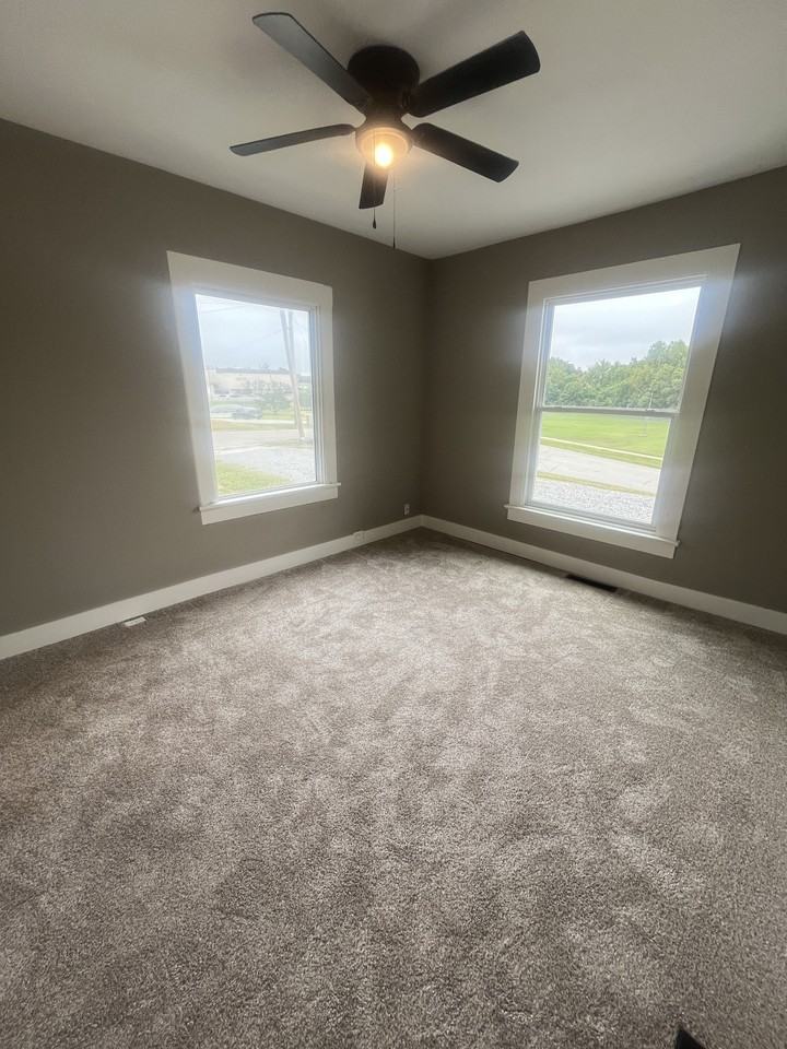 422 S Mulberry St #1 - Photo 7 of 10