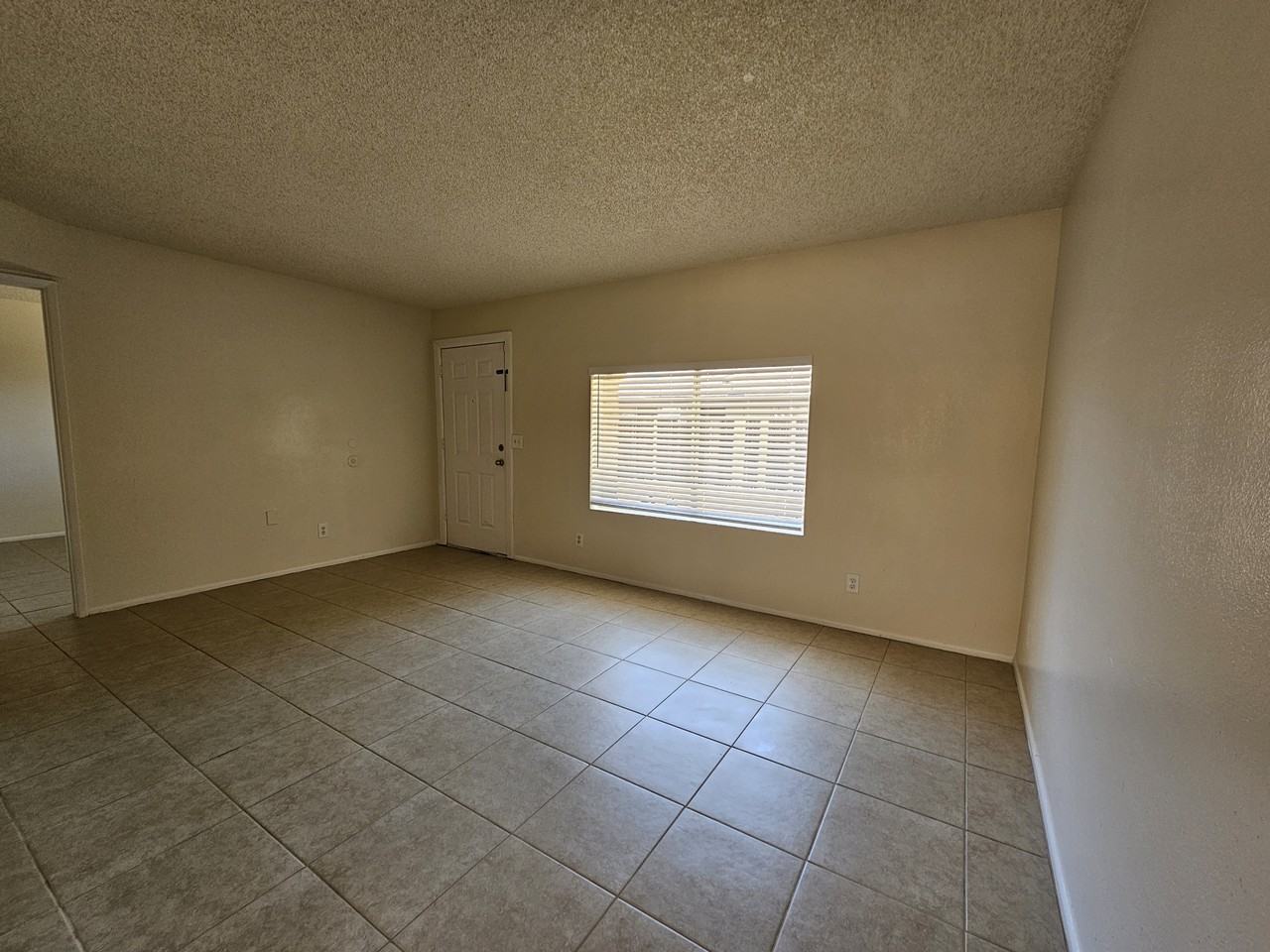 2222 E Broadway Rd #2222 - Photo 4 of 17