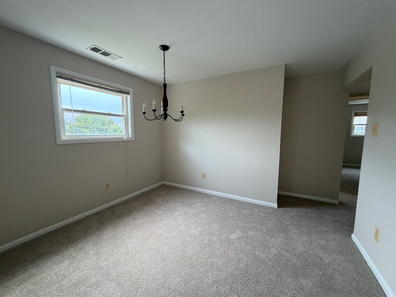 17 Warren Lodge Court - 1Unit 1 C #1 - Photo 4 of 11