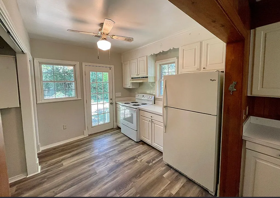 803 S Saint Claire Dr #1 - Photo 5 of 50