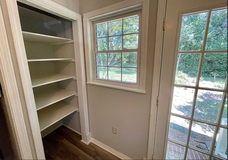 803 S Saint Claire Dr #1 - Photo 6 of 50