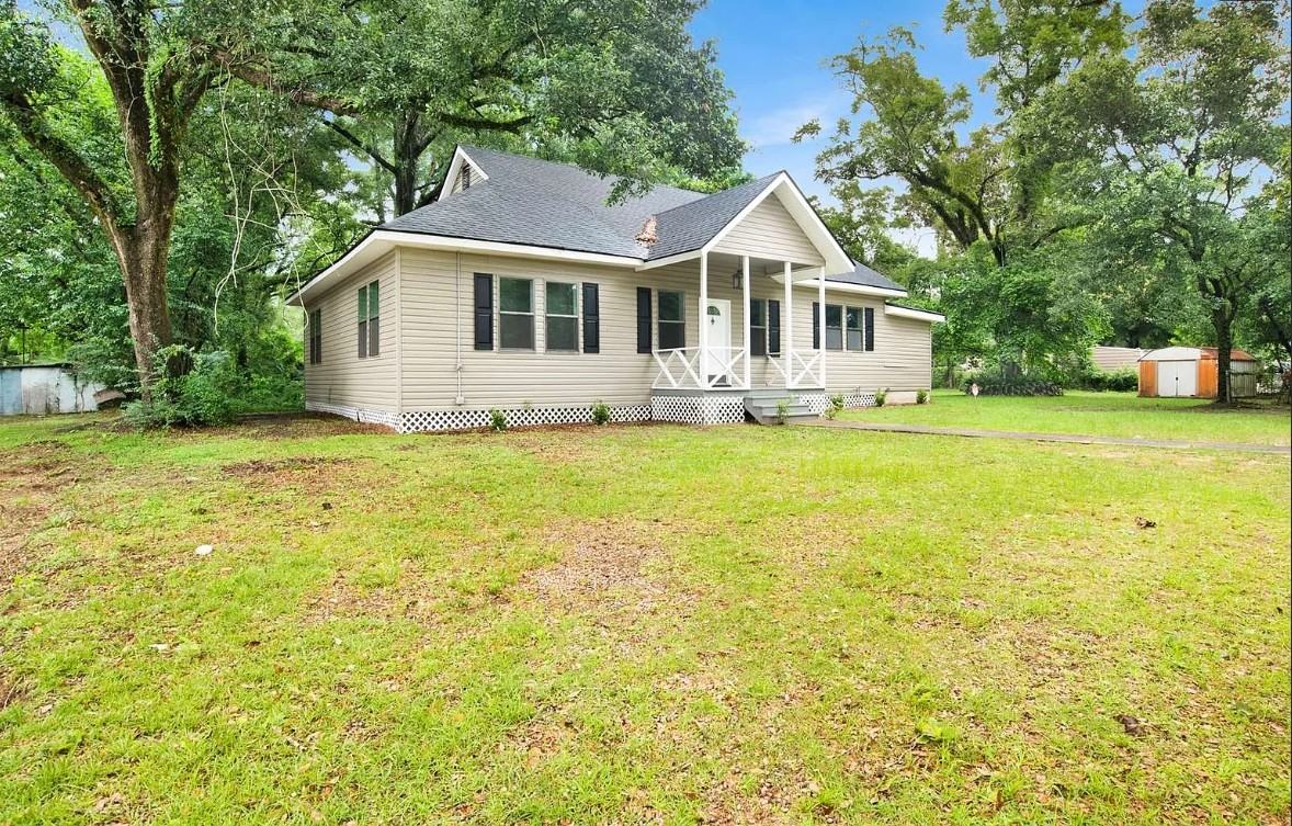 1633 Phillips Ln #1 - Photo 2 of 31