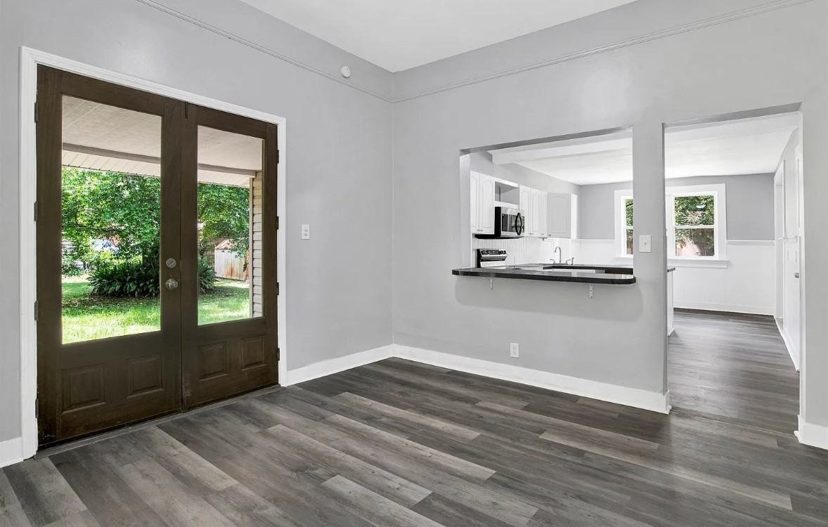 1633 Phillips Ln #1 - Photo 7 of 31