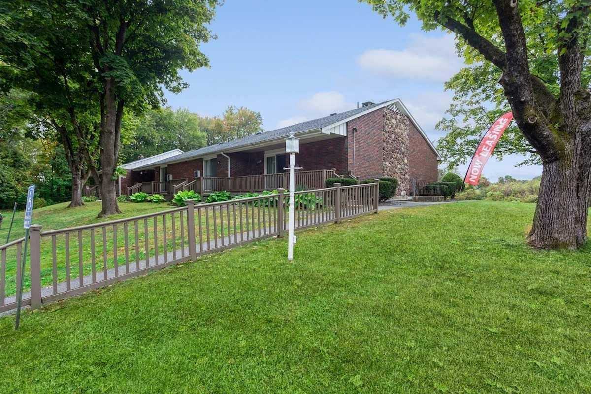 144 Pinney St - Photo 7 of 31