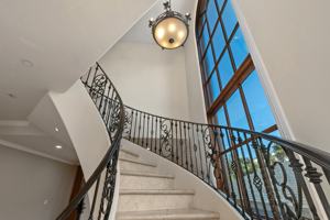 featured image of 148 W Marquita #B