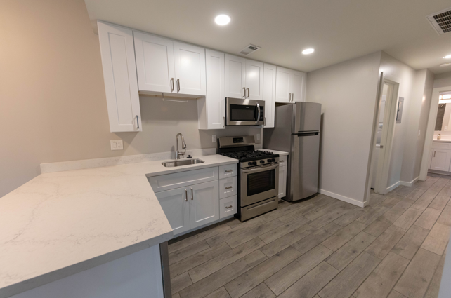 6637 East Earll Drive - 1008 B #1008B - Photo 4 of 17