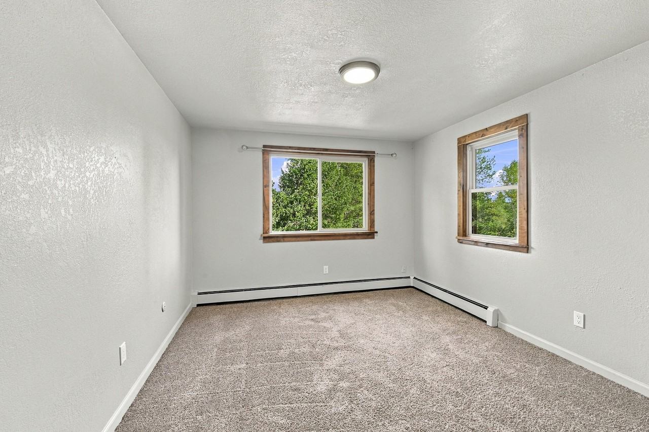 9165 Jill Dr #1 - Photo 5 of 16