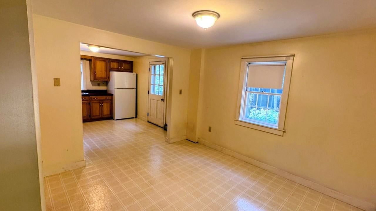 38 Diamond Dr #1 - Photo 2 of 10