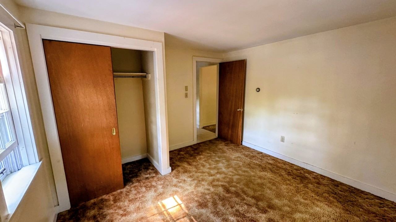 38 Diamond Dr #1 - Photo 6 of 10