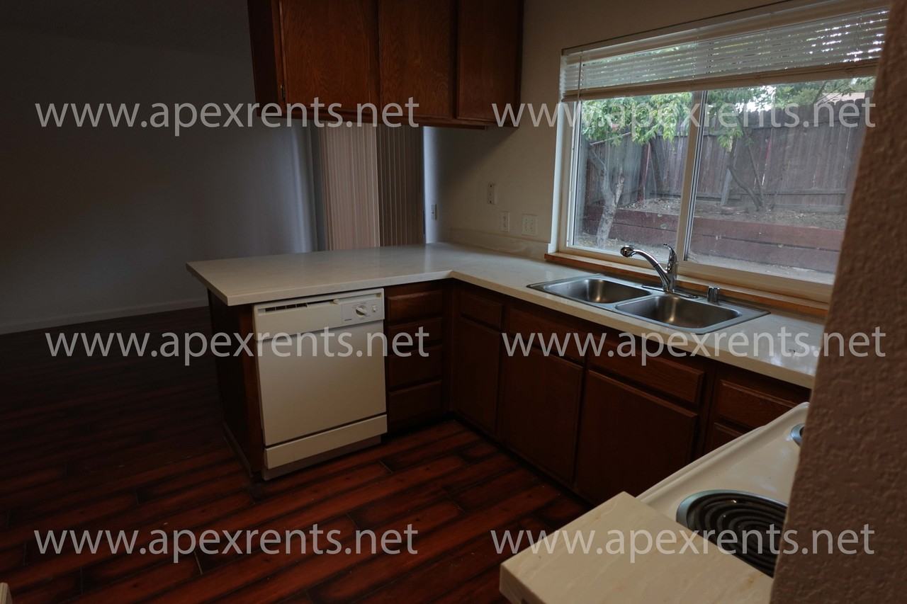 1183 Rio Royal Way #1 - Photo 3 of 5