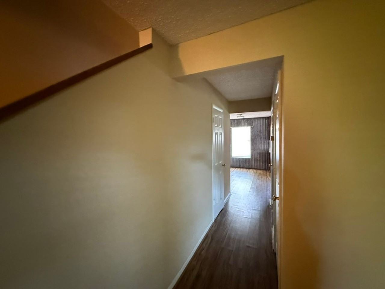 168 E University Dr - Photo 4 of 20