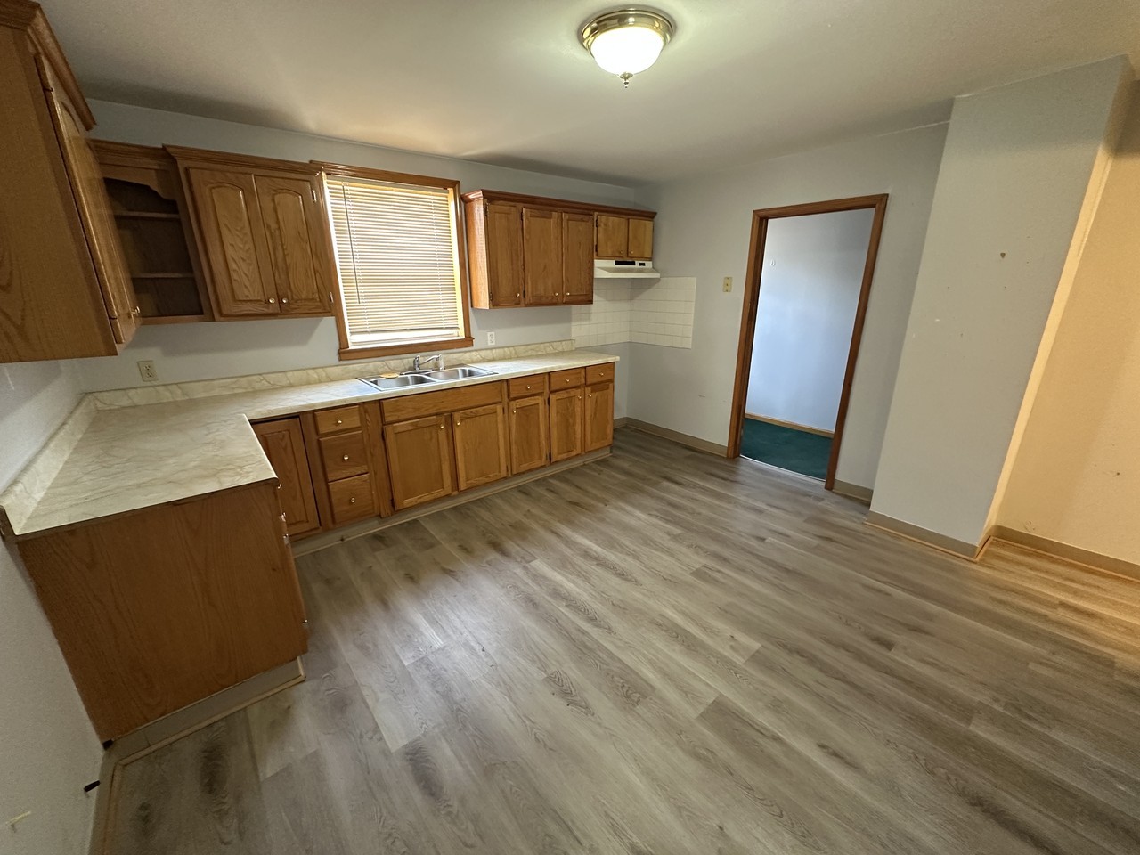 119 Ludington St Lowr - Photo 3 of 12