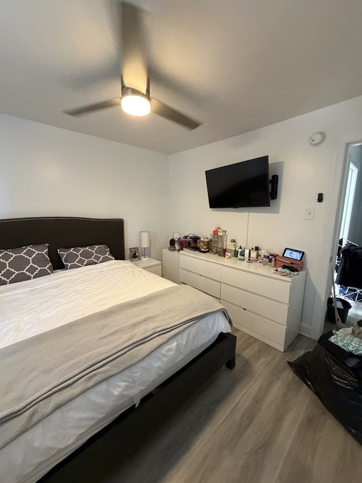 2841 S Sydenham St #1 - Photo 5 of 12