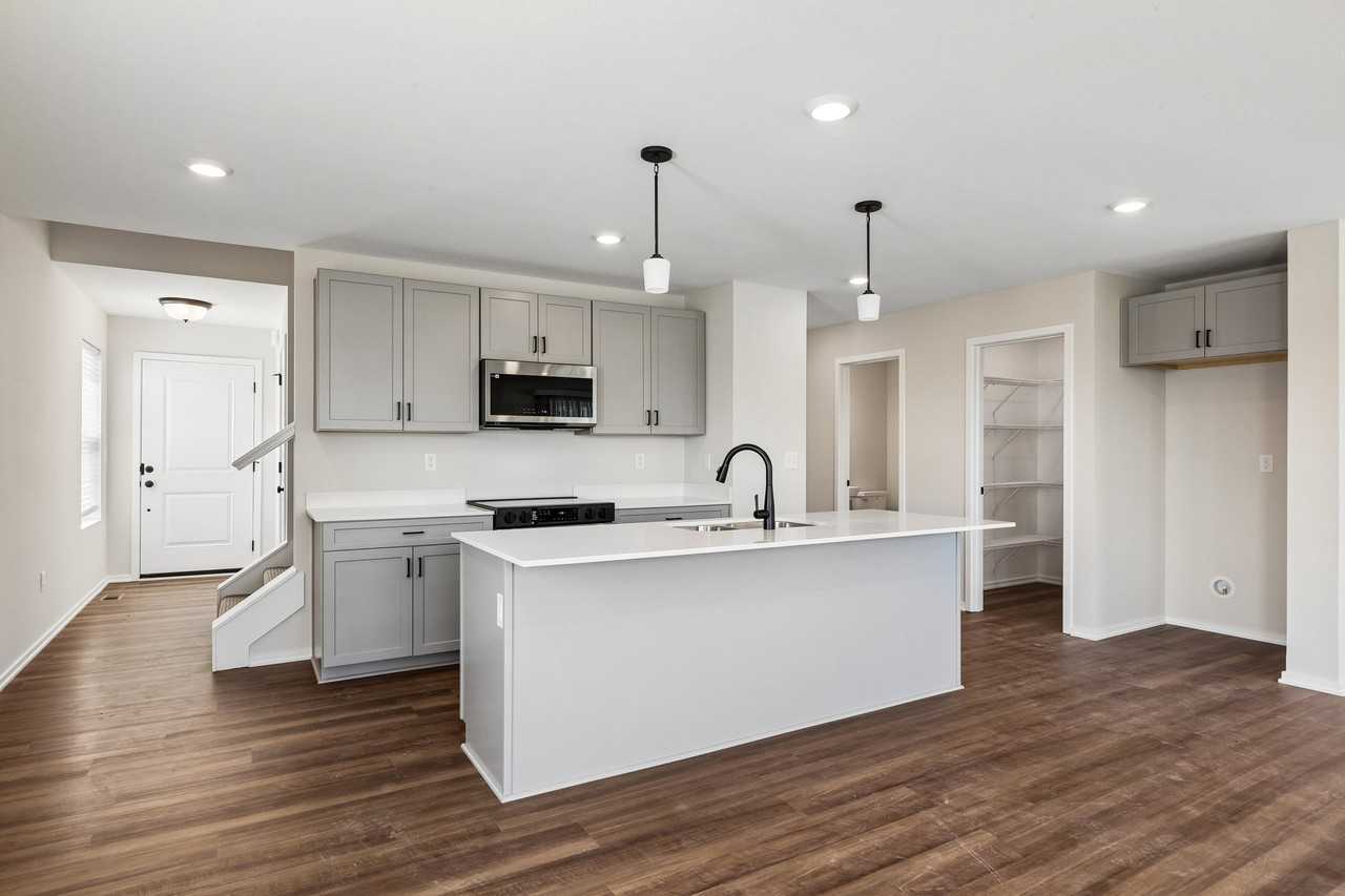 1433 Vantage Point Dr #1 - Photo 2 of 35