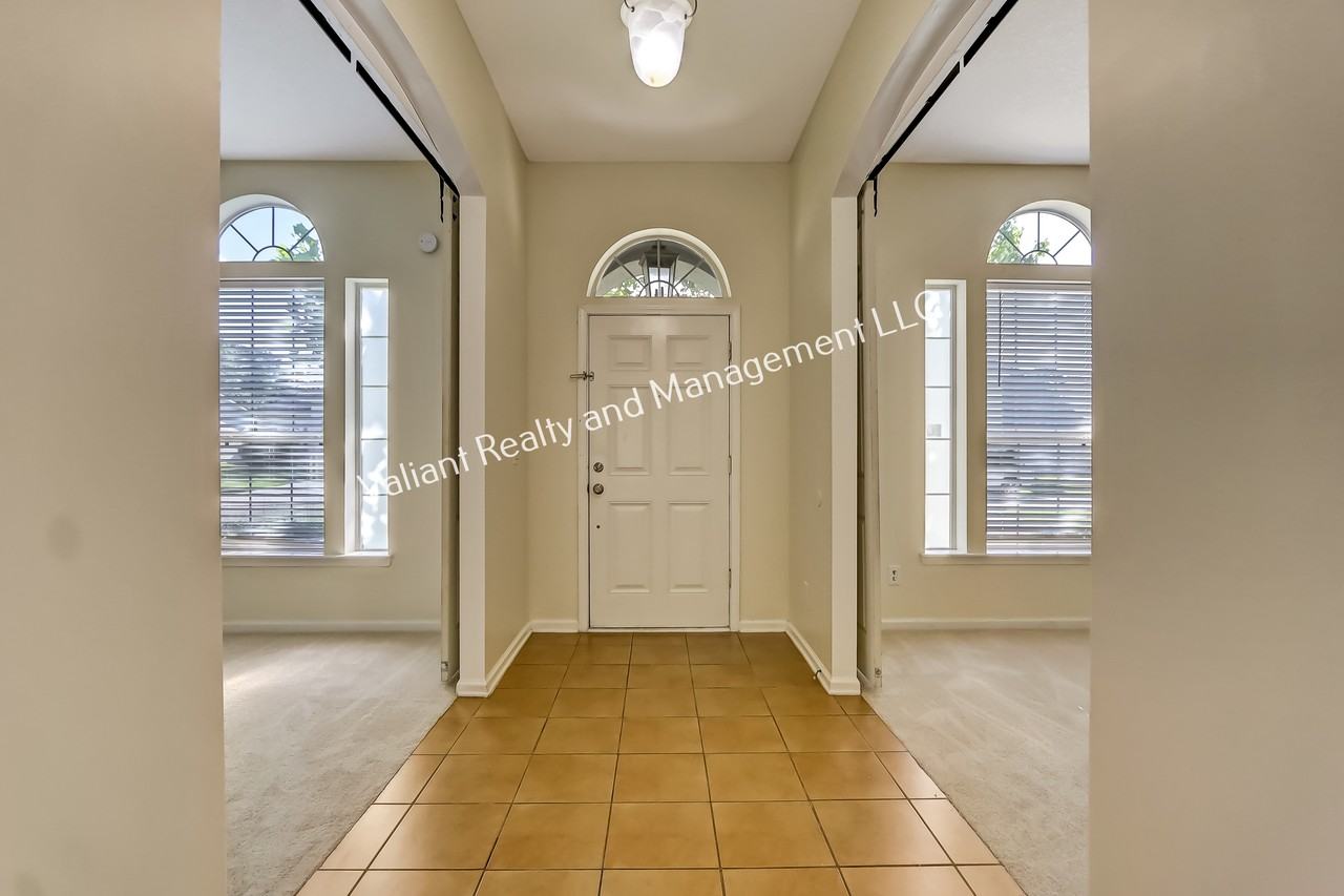 8391 Candlewood Cove Trl #1 - Photo 6 of 43