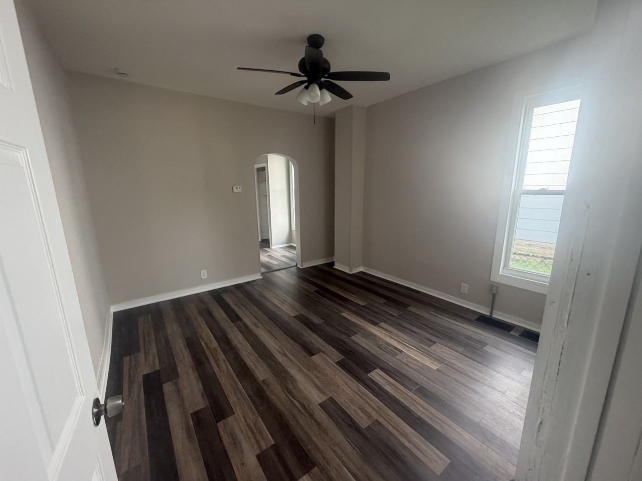 5617 Abbottsford St #1 - Photo 6 of 13
