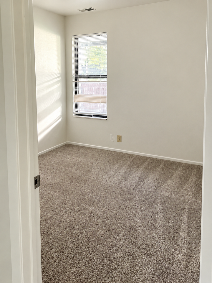 6915 N 2200 W #6N - Photo 7 of 10