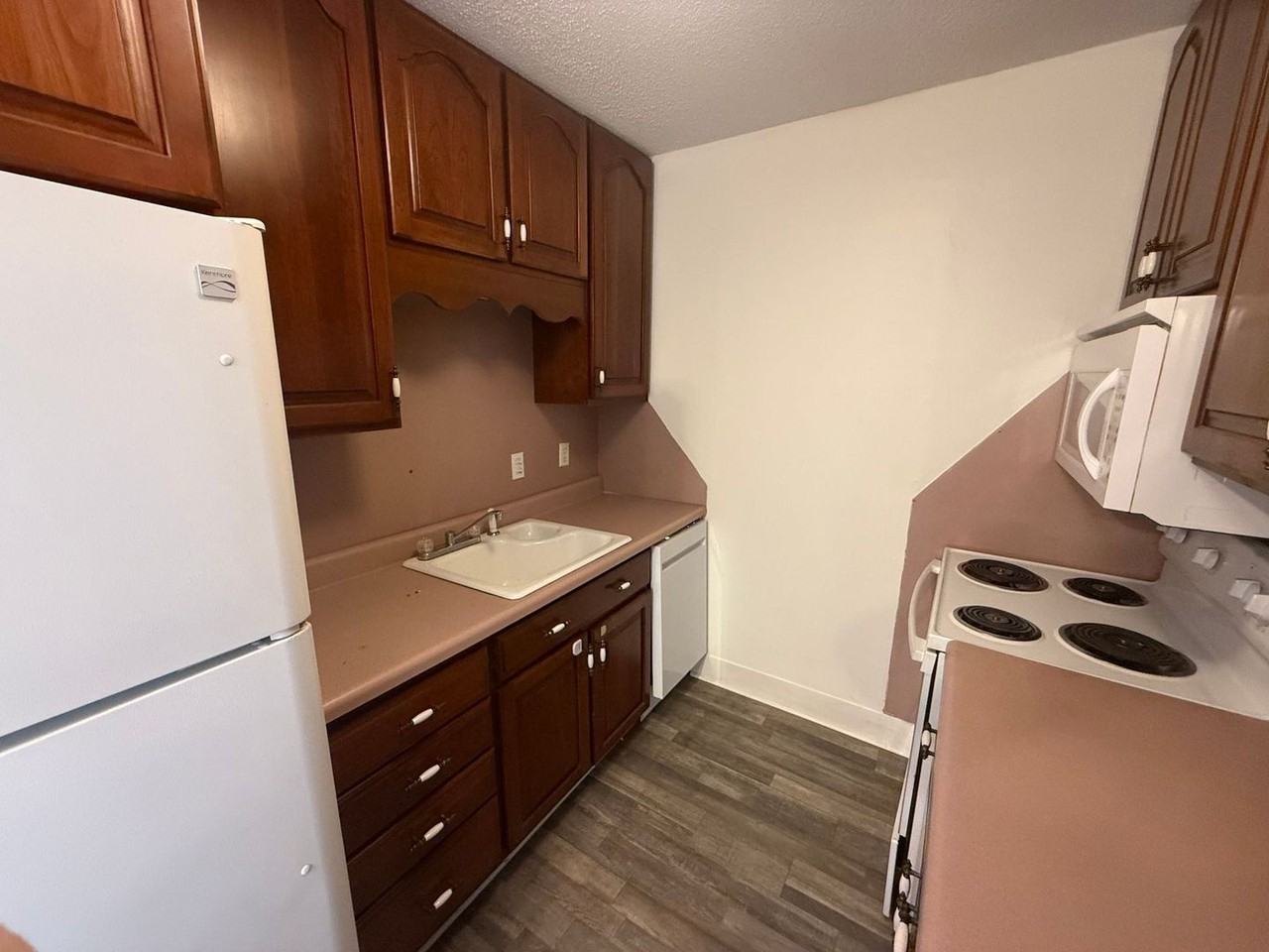 1110 Chandler Dr #101 - Photo 7 of 12