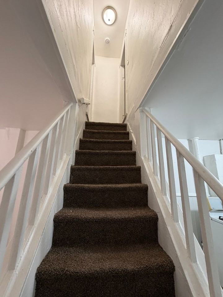 33 Hills Pl - Photo 5 of 15