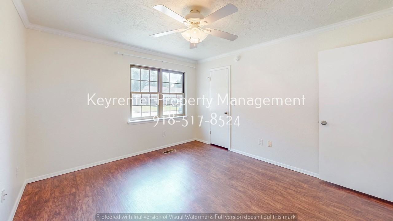 4004 S Maple Ave - Photo 5 of 23