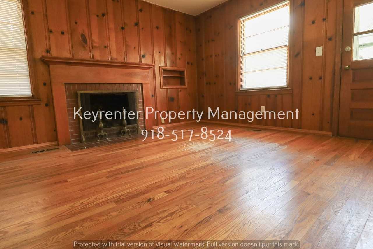 1617 E 32nd Pl - Photo 5 of 27