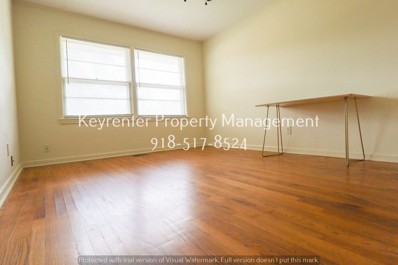 1617 E 32nd Pl - Photo 7 of 27
