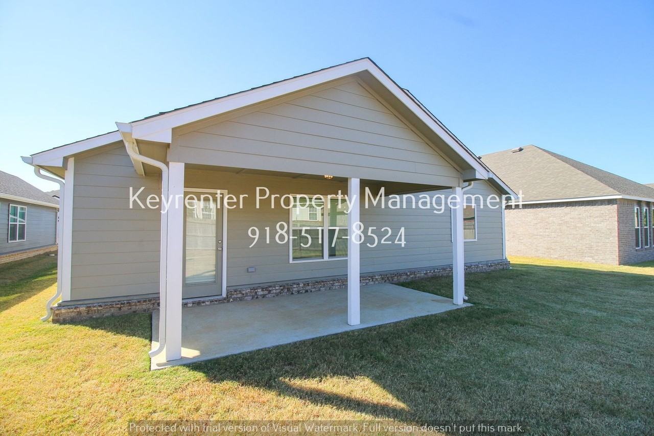 5309 Nassau Ave - Photo 7 of 34