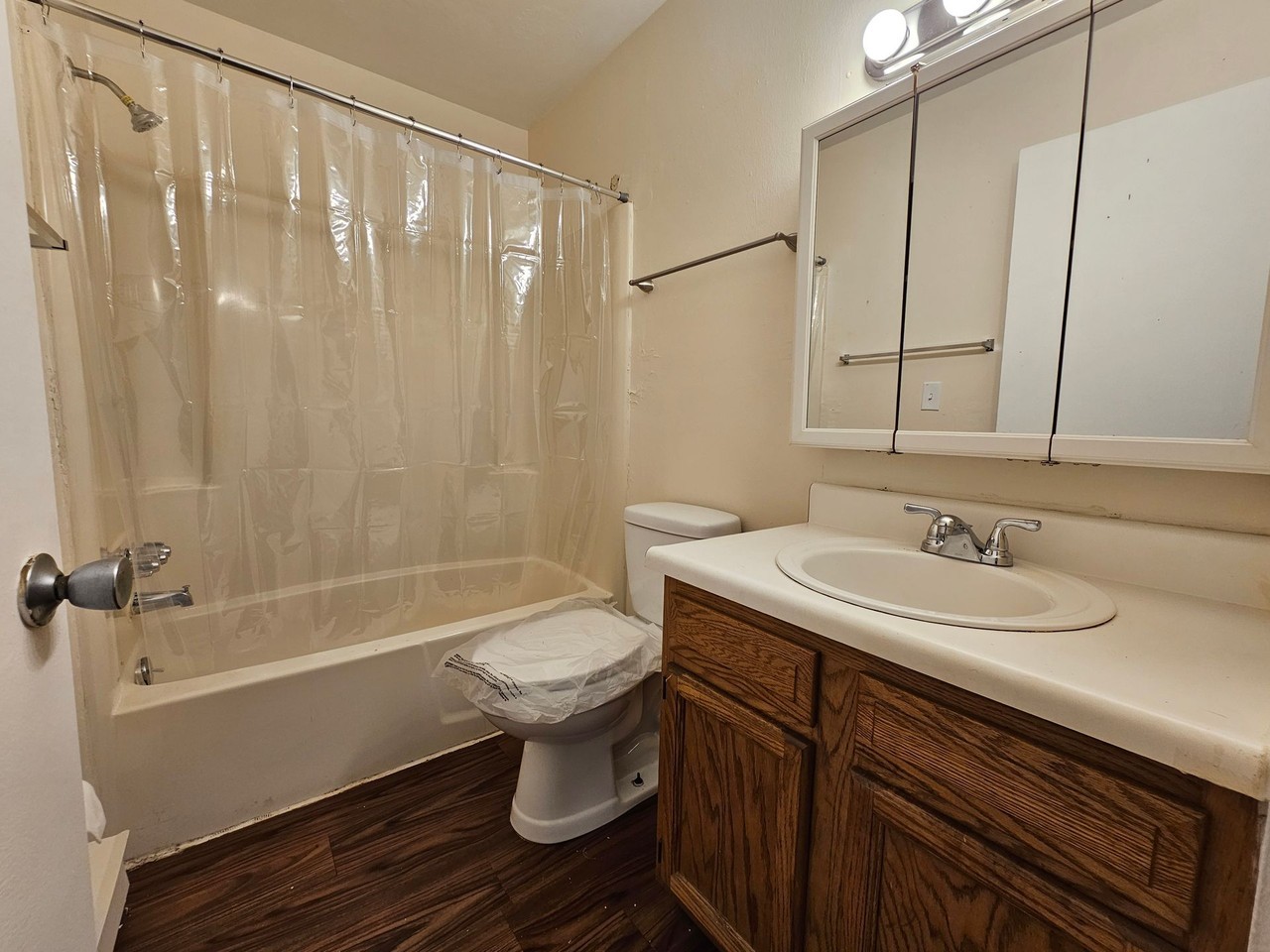Meadow Creek Apartments - Photo 7 of 9