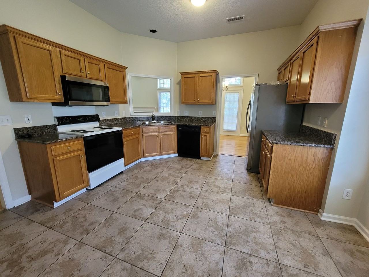 8 Drakestone Ct - Photo 4 of 14