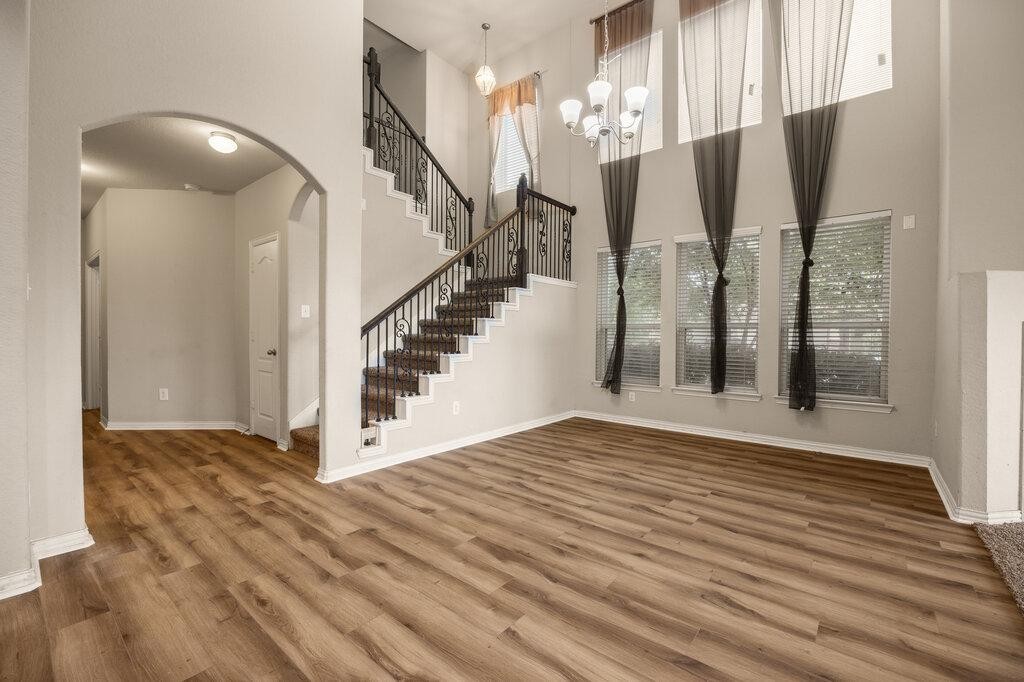 8822 Falcon Park - Photo 7 of 29