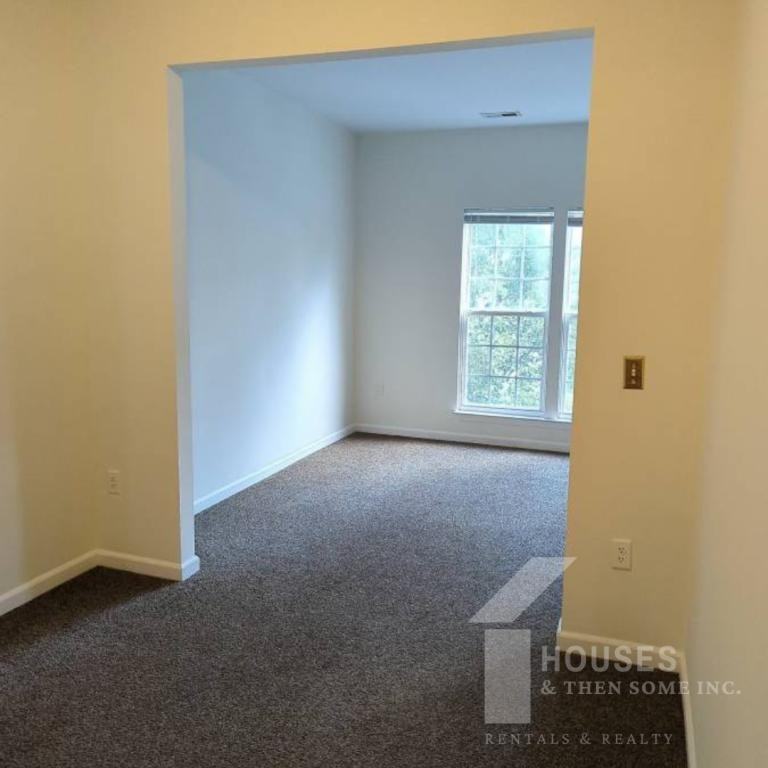 304 Canewood Pl - Photo 7 of 19
