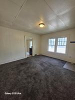 featured image of 619 1/2 S Main St