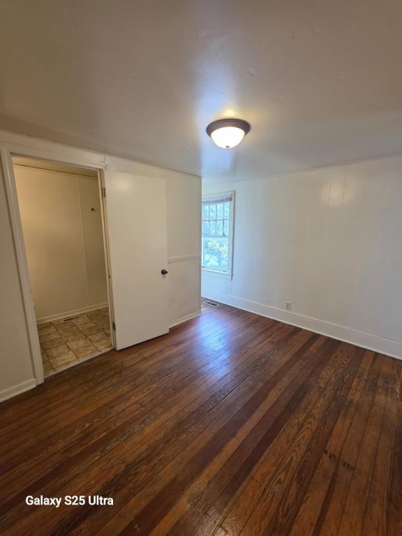 619 1/2 S Main St - Photo 5 of 11