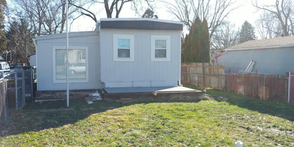 3147 Clive Ave - Photo 2 of 17