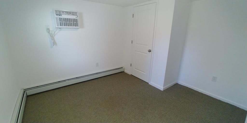3147 Clive Ave - Photo 3 of 17