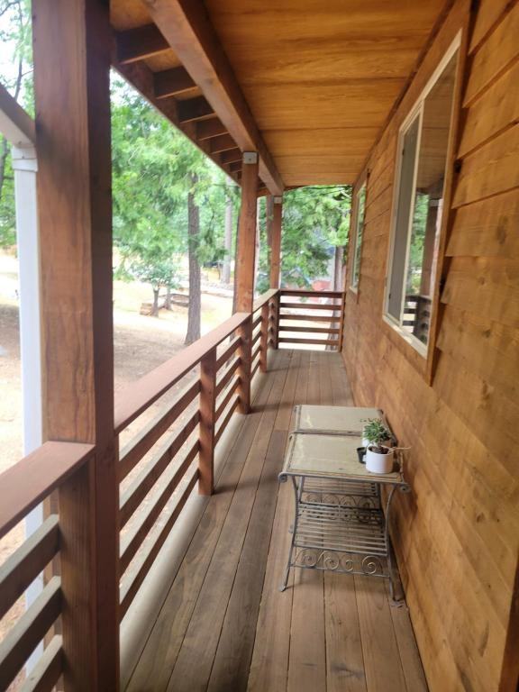 5430 Wisteria Rd - Photo 2 of 7