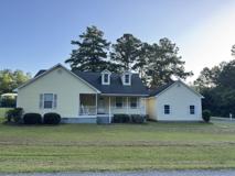 105 Houston Dr - Photo 1 of 1