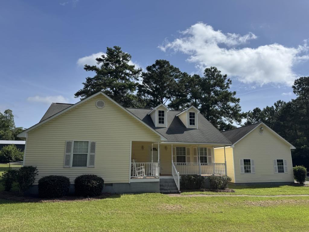 105 Houston Dr - Photo 2 of 16