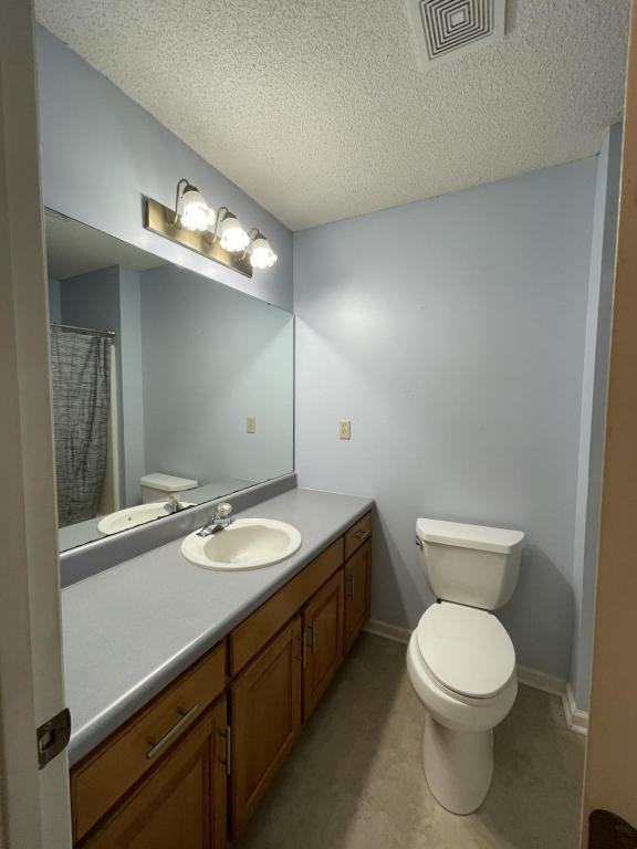 105 Houston Dr - Photo 6 of 16