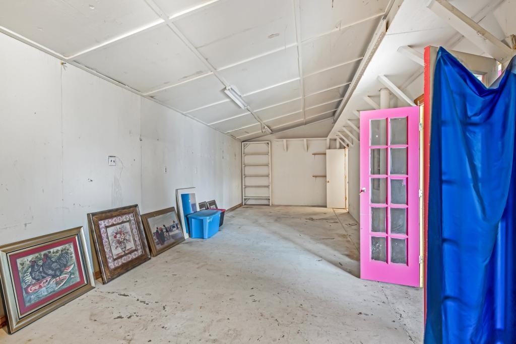 124 12th St - Photo 6 of 34