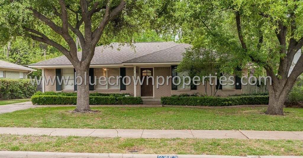 6509 Danbury Ln - Photo 2 of 19